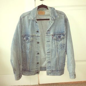 ❤️ Vintage Men’s Size Small Levi’s Denim Jacket ❤️
